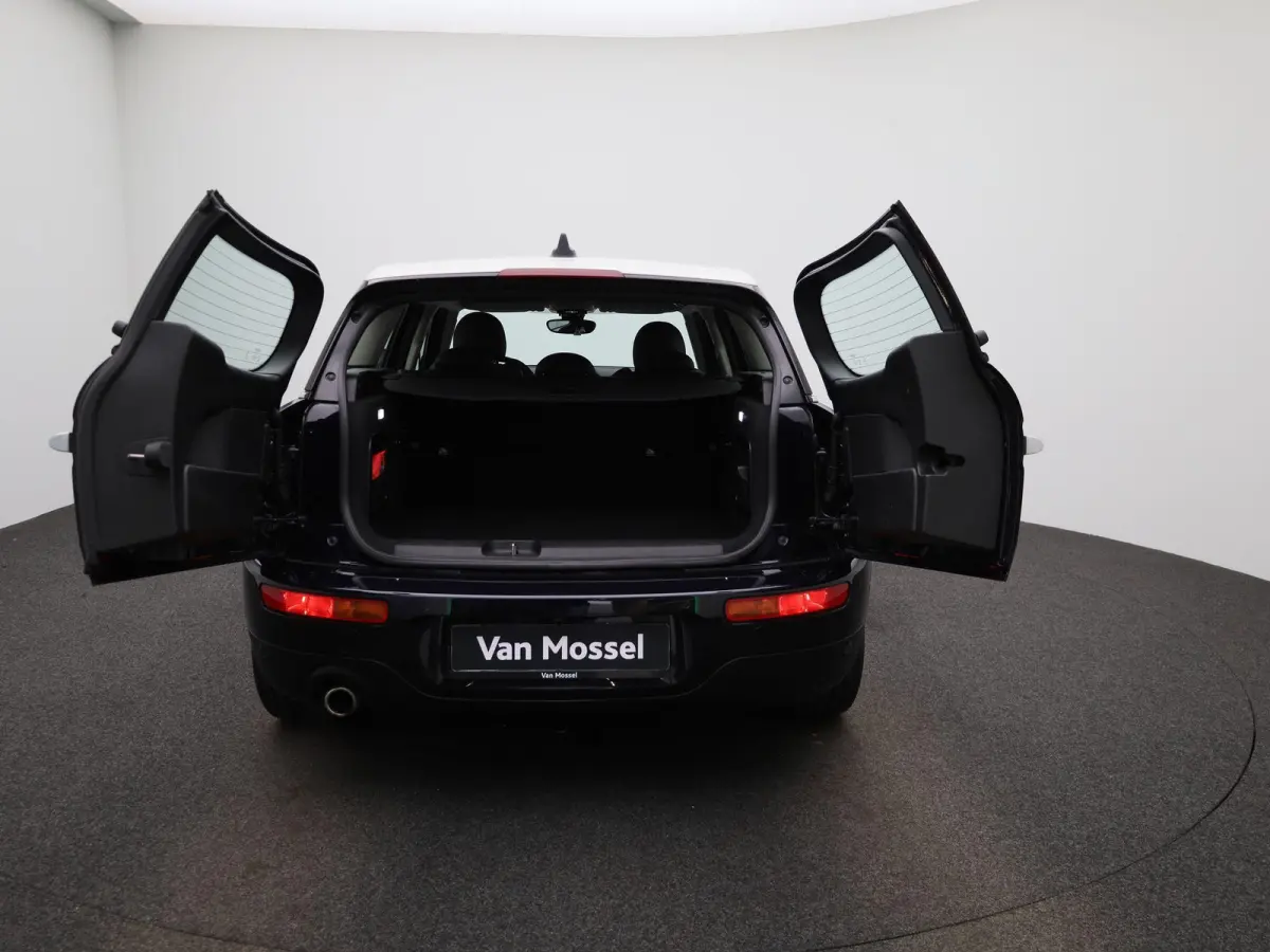 1.5 Cooper Classic Business Edition | STOELVERWARMING | BLUETOOTH | ACHTERUITRIJCAMERA | LED VERLICHTING | LEDER |  PARKEERSENSOREN | KEYLESS | NAVIGATIE | CRUISE CONTROL |