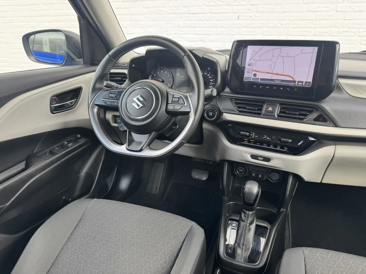 1.2 Select Smart Hybrid AUTOMAAT Camera Carplay Clima Adaptive cruise Navigatie Led