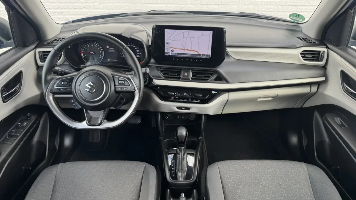 1.2 Select Smart Hybrid AUTOMAAT Camera Carplay Clima Adaptive cruise Navigatie Led