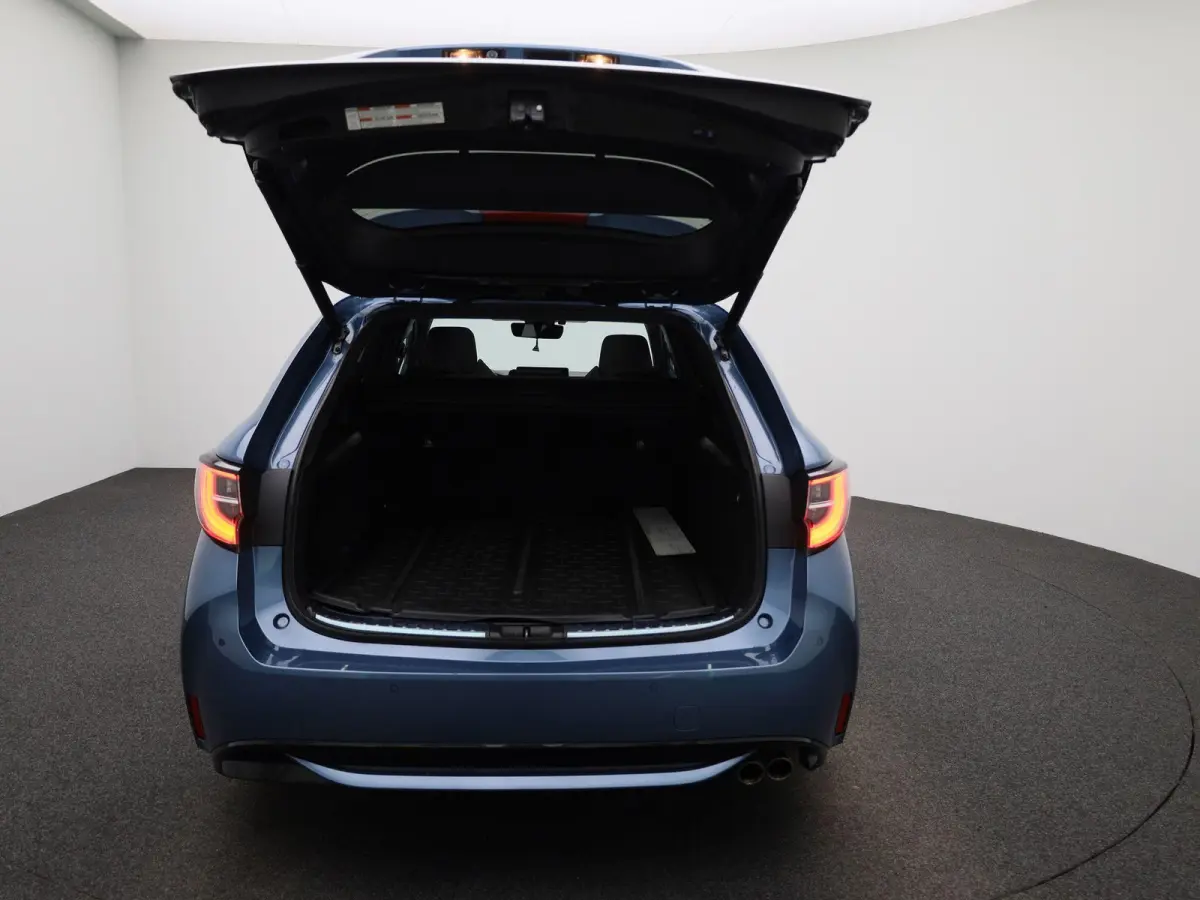 2.0 Hybrid Executive JBL | PANORAMADAK | STOELVERWARMING | ELEKTRISCHE ACHTERKLEP | ACHTERUITRIJCAMERA | JBL GELUIDSSYSTEEM | LED VERLICHTING | CRUISE CONTROL | NAVIGATIE | KEYLESS | HALF-LE