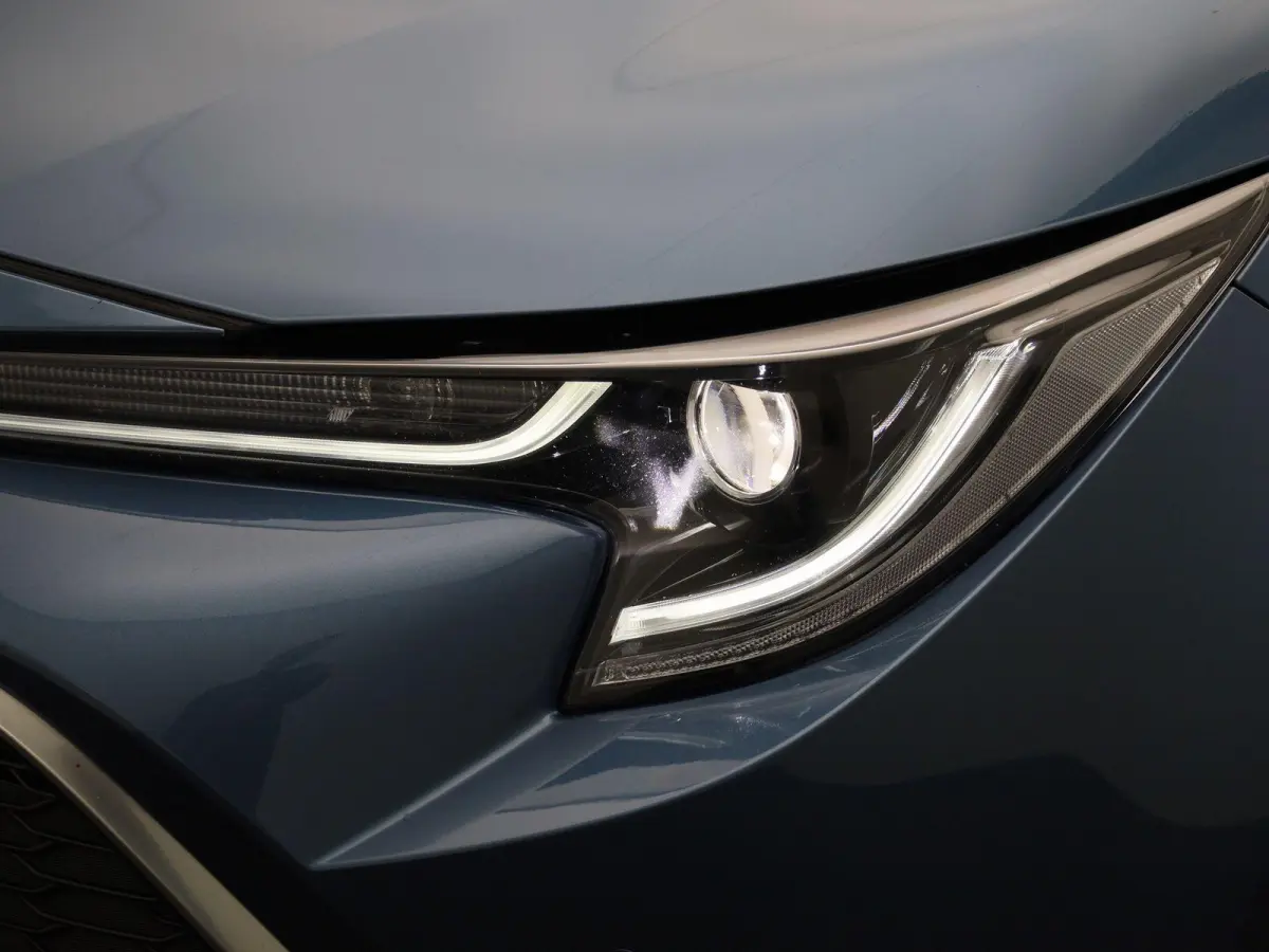 2.0 Hybrid Executive JBL | PANORAMADAK | STOELVERWARMING | ELEKTRISCHE ACHTERKLEP | ACHTERUITRIJCAMERA | JBL GELUIDSSYSTEEM | LED VERLICHTING | CRUISE CONTROL | NAVIGATIE | KEYLESS | HALF-LE