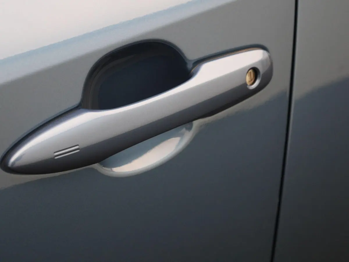 2.0 Hybrid Executive JBL | PANORAMADAK | STOELVERWARMING | ELEKTRISCHE ACHTERKLEP | ACHTERUITRIJCAMERA | JBL GELUIDSSYSTEEM | LED VERLICHTING | CRUISE CONTROL | NAVIGATIE | KEYLESS | HALF-LE