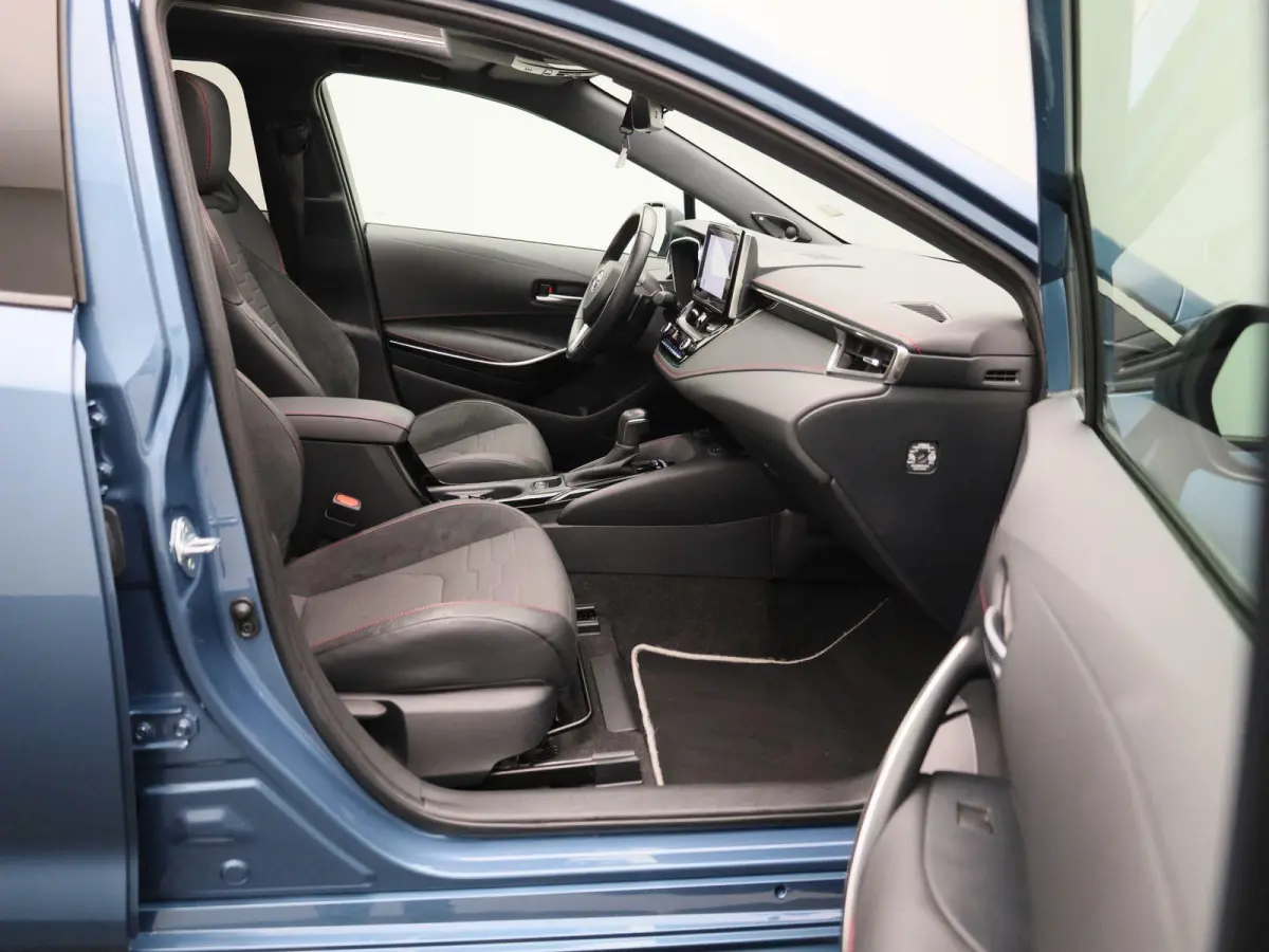 2.0 Hybrid Executive JBL | PANORAMADAK | STOELVERWARMING | ELEKTRISCHE ACHTERKLEP | ACHTERUITRIJCAMERA | JBL GELUIDSSYSTEEM | LED VERLICHTING | CRUISE CONTROL | NAVIGATIE | KEYLESS | HALF-LE