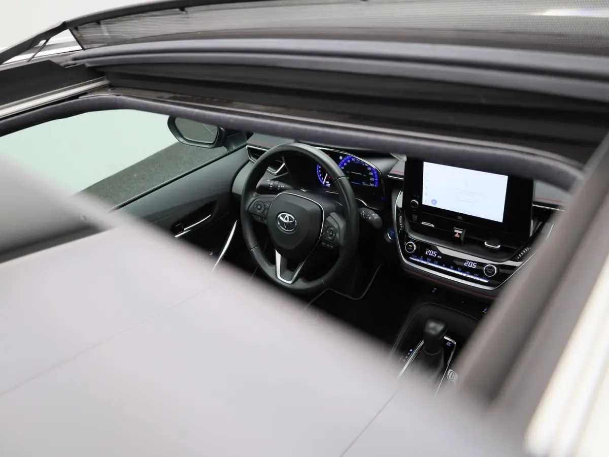 2.0 Hybrid Executive JBL | PANORAMADAK | STOELVERWARMING | ELEKTRISCHE ACHTERKLEP | ACHTERUITRIJCAMERA | JBL GELUIDSSYSTEEM | LED VERLICHTING | CRUISE CONTROL | NAVIGATIE | KEYLESS | HALF-LE