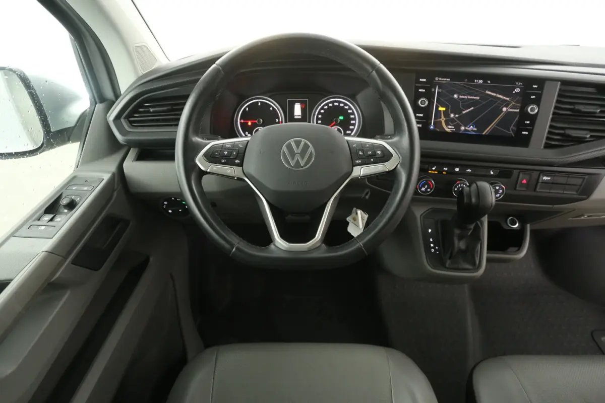 2.0 TDI 150PK L2H1 | Automaat | Airco | Camera | Cruise | 3 Zits | Carplay | Navi