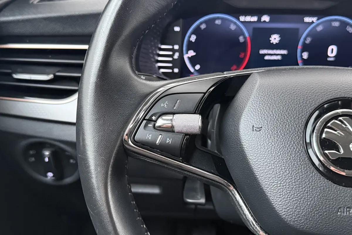 1.0 TSI Business+ Trekhaak Half-Leder Digi.Dash Stoelverw.