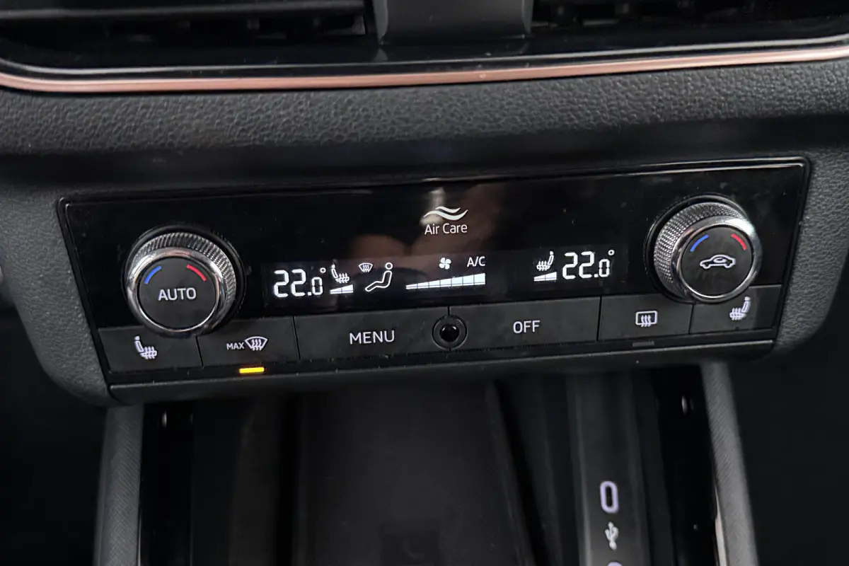 1.0 TSI Business+ Trekhaak Half-Leder Digi.Dash Stoelverw.