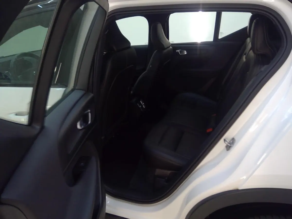 P8 408PK AWD R-Design VOL LEER | SOH 90,4% | PANO | 360° CAM | BLIS + CTA