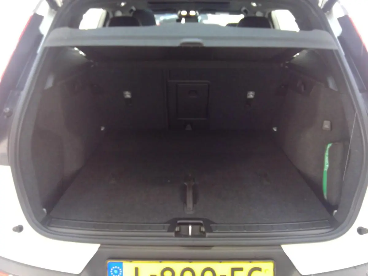 P8 408PK AWD R-Design VOL LEER | SOH 90,4% | PANO | 360° CAM | BLIS + CTA