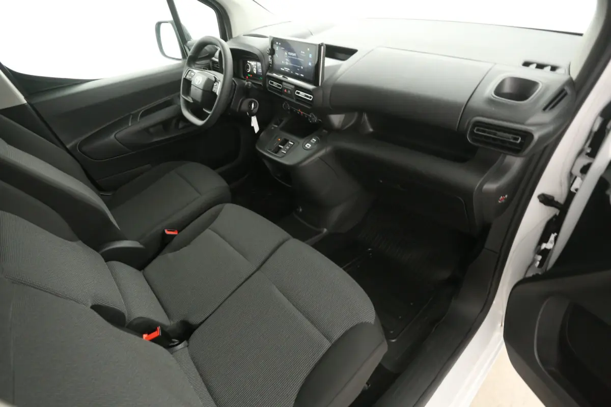 e-Proace Challenger 50 kWh | Snelladen | Airco | Camera | Virtual | 3 Zits | Cruise | Carplay | Parkeersens.
