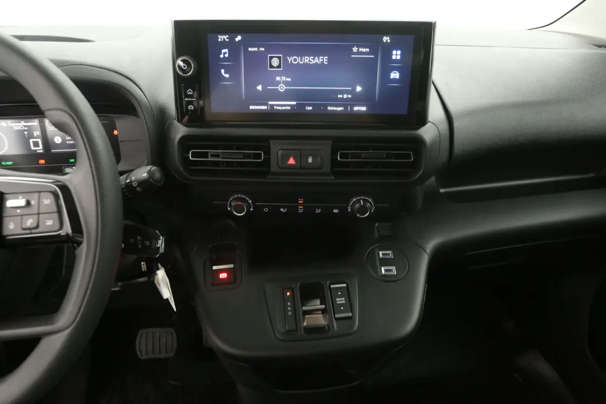 e-Proace Challenger 50 kWh | Snelladen | Airco | Camera | Virtual | 3 Zits | Cruise | Carplay | Parkeersens.