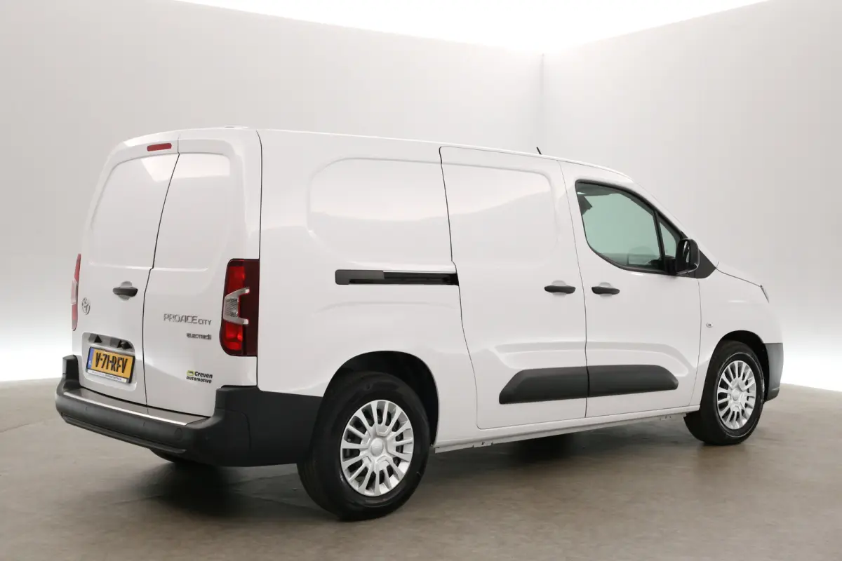 e-Proace Challenger 50 kWh | Snelladen | Airco | Camera | Virtual | 3 Zits | Cruise | Carplay | Parkeersens.
