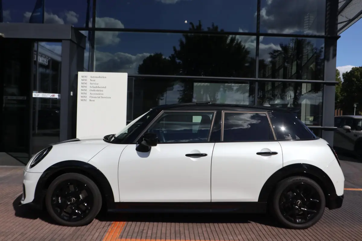 Cooper C | John Cooper Works uitvoering + Pakket M