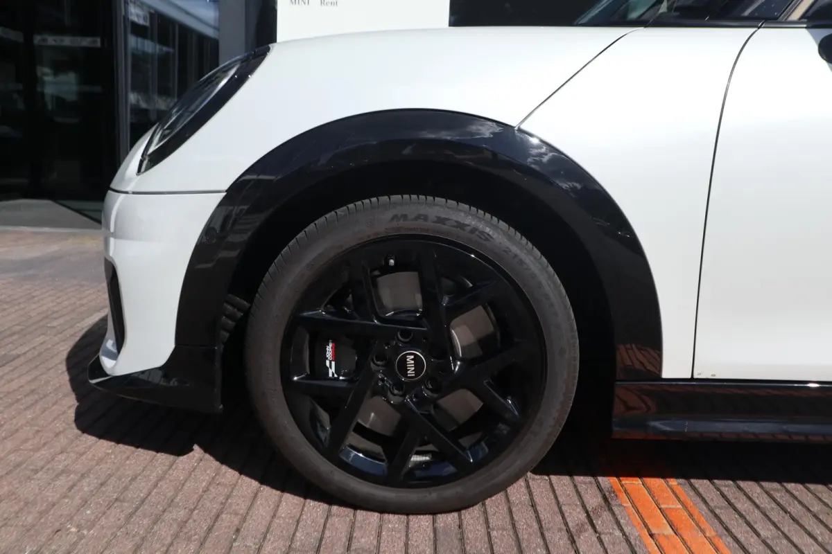 Cooper C | John Cooper Works uitvoering + Pakket M