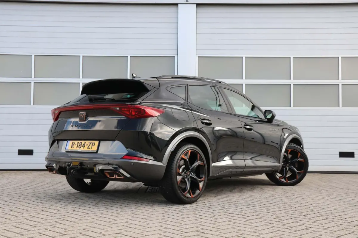 1.4 e-Hybrid 245pk VZ Performance | SoH 90% | Trekhaak | Panoramadak | Achteruitrijcamera | Stoelverwarming | Navigatie | Full Link