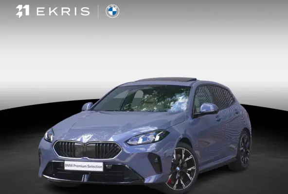 120 | M Sportpakket Pro | 19 inch LM M Y-spaak | Glazen panoramadak | Extra getint glas | Parking Assistant Plus | Harman Kardon HiFi Sound system