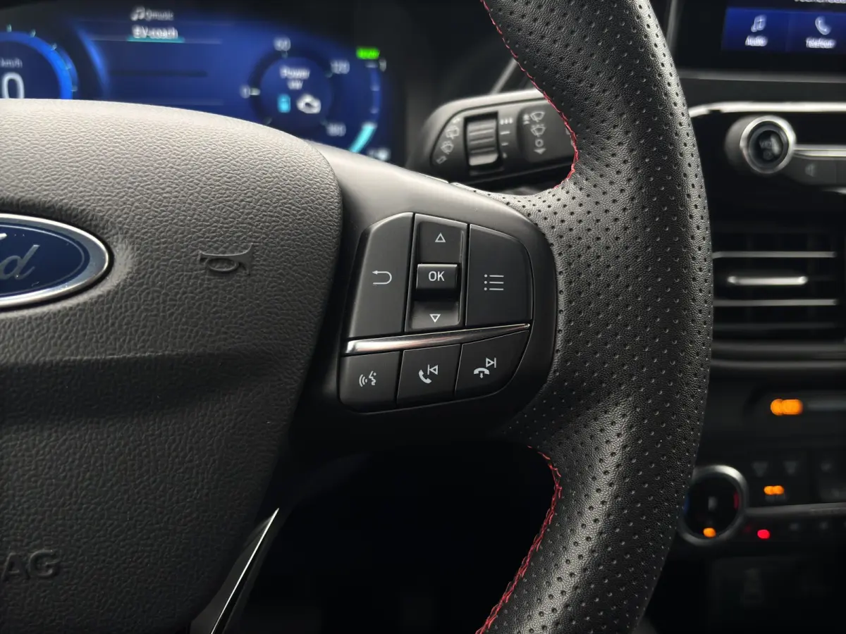 2.5 PHEV ST-Line | Winterpack | Camera | Cruise Control | CarPlay | | Achteruitrijcamera | Cruise control | Navigatie