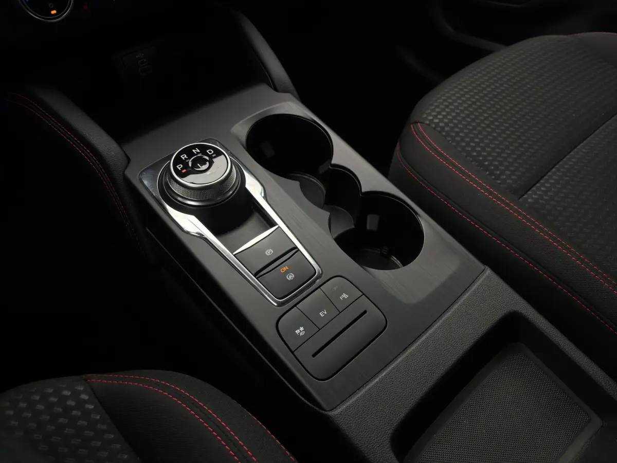 2.5 PHEV ST-Line | Winterpack | Camera | Cruise Control | CarPlay | | Achteruitrijcamera | Cruise control | Navigatie