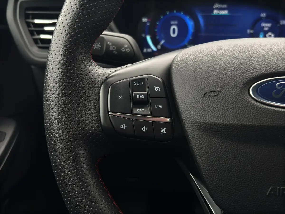 2.5 PHEV ST-Line | Winterpack | Camera | Cruise Control | CarPlay | | Achteruitrijcamera | Cruise control | Navigatie