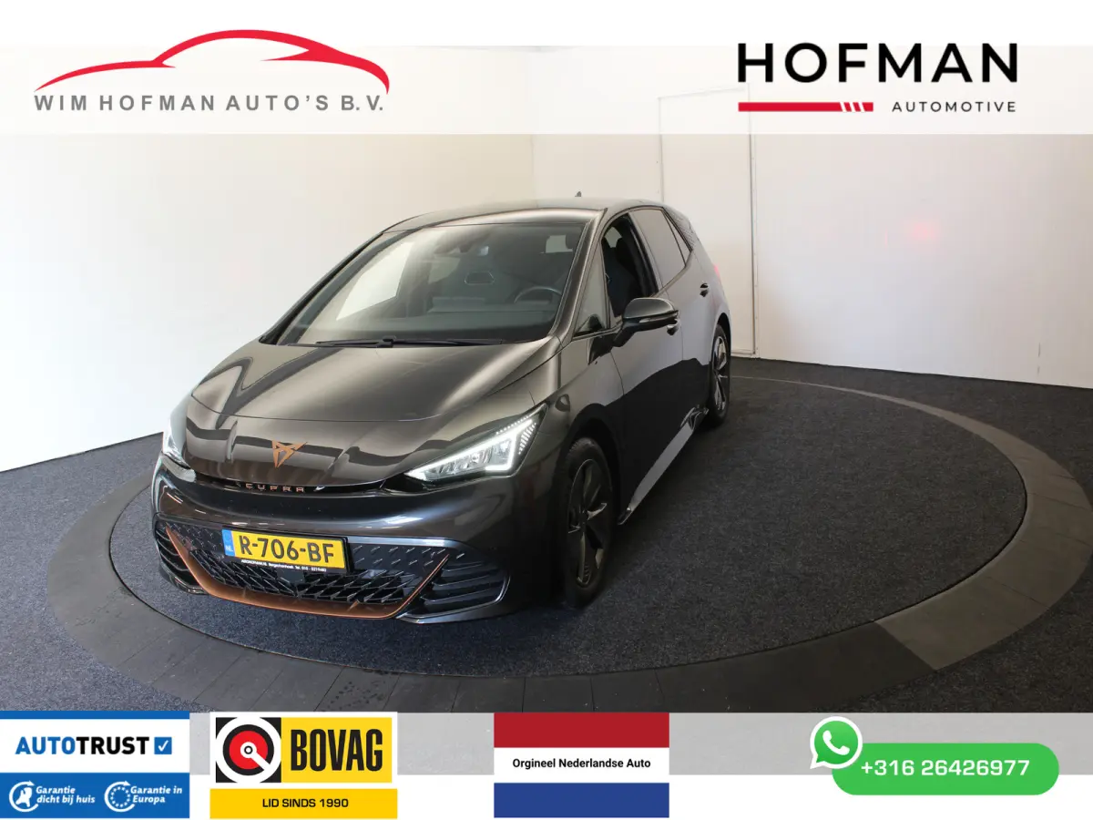 Essential 62 kWh 204pk PDC Carplay Stuurverwarming