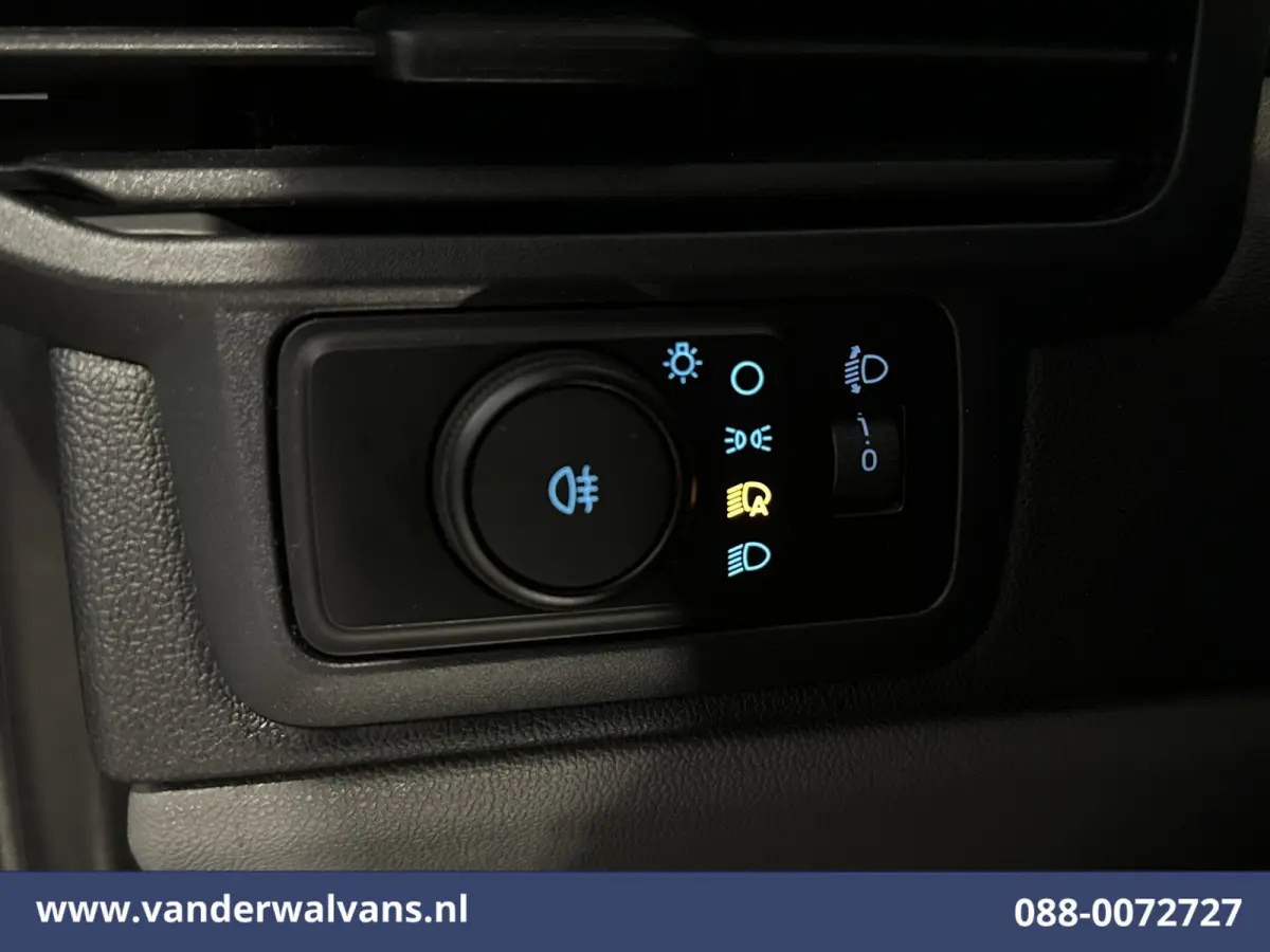2.0 TDCI L1H1 Euro6 Airco | Camera | LED | Apple Carplay | Cruisecontrol Verwarmde Voorruit, Android Auto, Parkeersensoren, Bijrijdersbank
