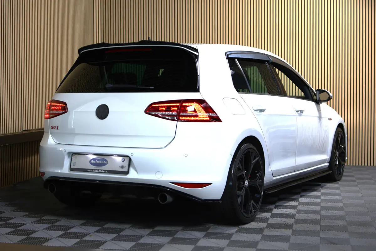 2.0 TSI GTI Performance DSG NAVI CLIMA CRUISE MAXTONSTOELVW PARK ASS. STOELVW '14