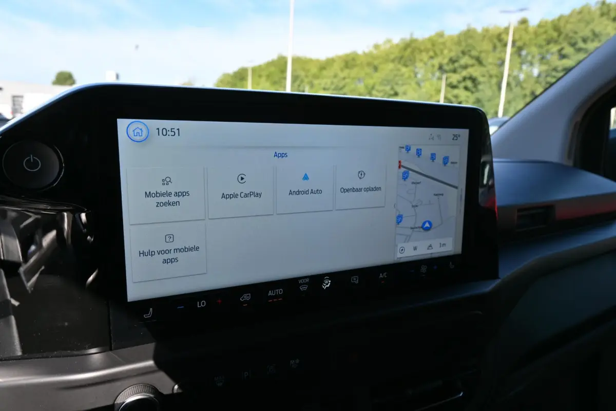 320 L2H1 Limited 65 kWh | Trekhaak 2300KG | Camera | Stoelverwarming | Adaptive Cruise | Ford Connect app