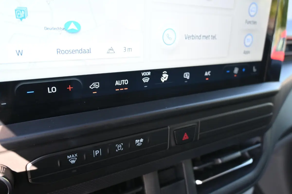 320 L2H1 Limited 65 kWh | Trekhaak 2300KG | Camera | Stoelverwarming | Adaptive Cruise | Ford Connect app