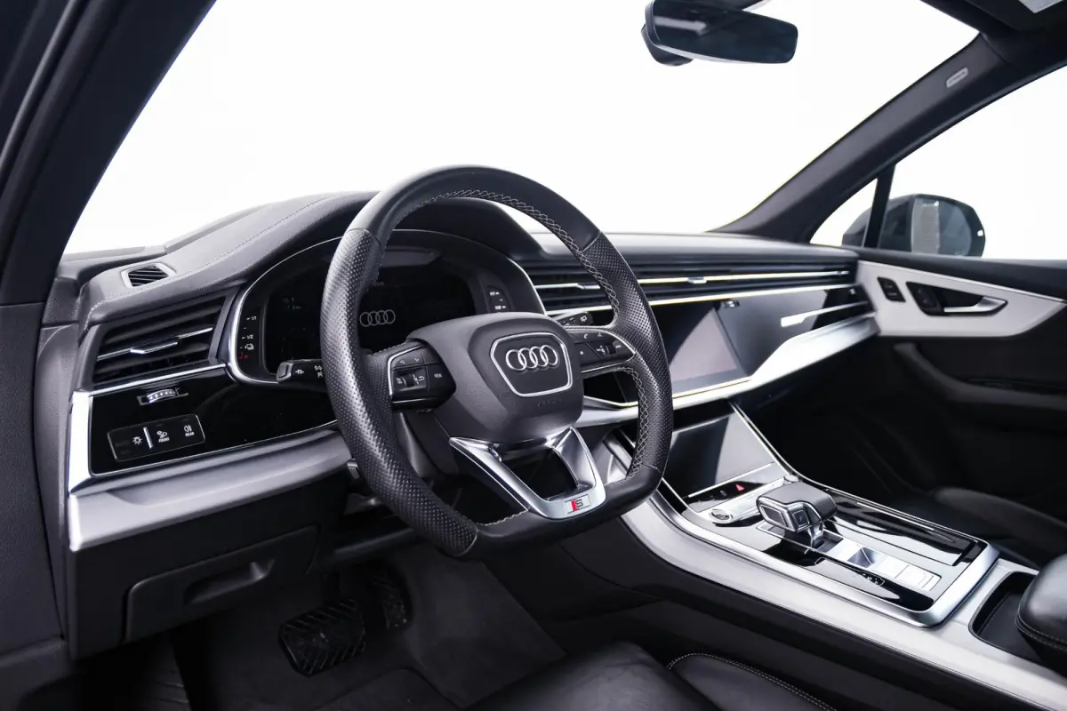 55 TFSI e quattro Pro Line Advanced Panoramadak - Head up - Parkeerassistent - Servosluiting - Comfort interieurvoorverwarming - Hemel in stof zwart - Achterbank plus - Elektrisch verstelbar