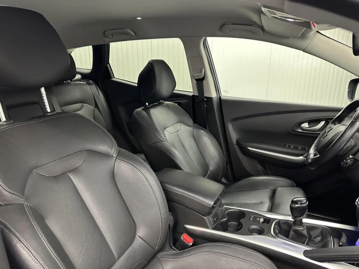 1.3 TCe Intens LEER TREKHAAK CARPLAY NAVI CRUISE LM ECC.