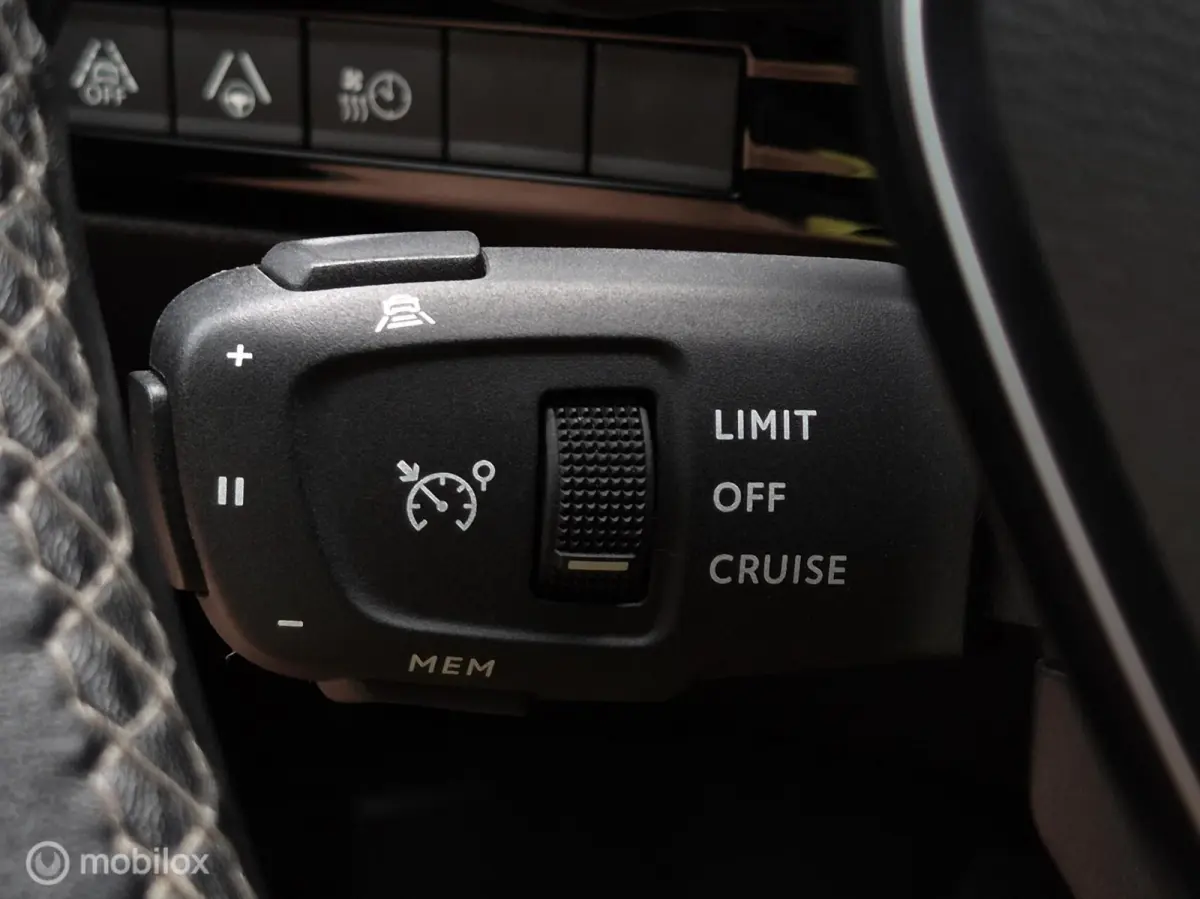 1.6 HYBRID ALLURE/LEDER/TREKHAAK/FULL LED/STANDKACHEL/225PK/ADAPTIVE CRUISE
