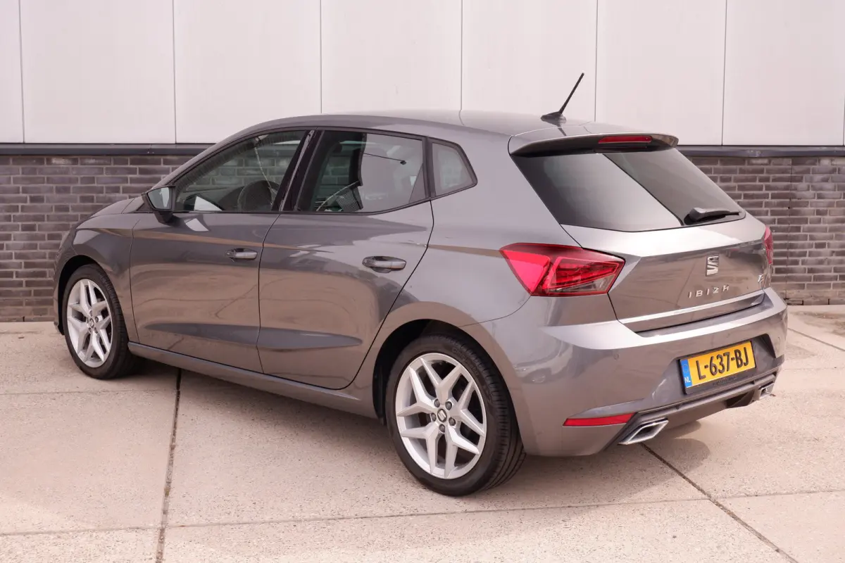 1.0 TSI FR Business Intense | Carplay | Navi | Climate | Alcantara |