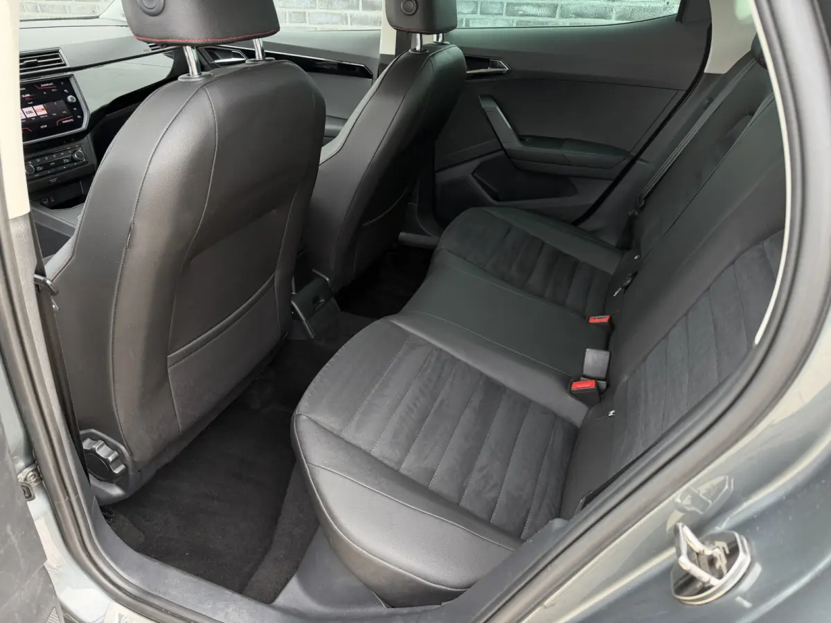 1.0 TSI FR Business Intense | Carplay | Navi | Climate | Alcantara |