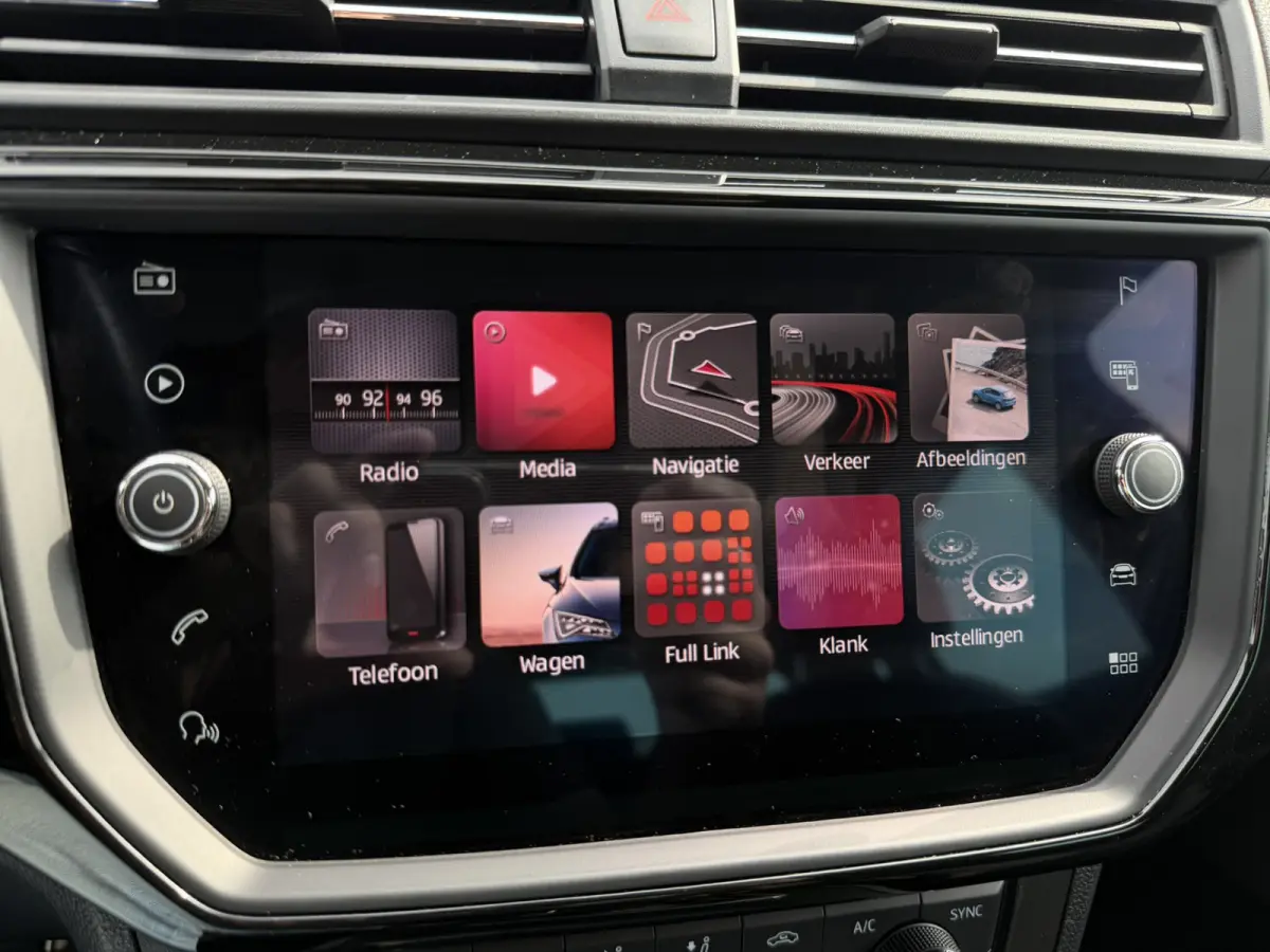 1.0 TSI FR Business Intense | Carplay | Navi | Climate | Alcantara |