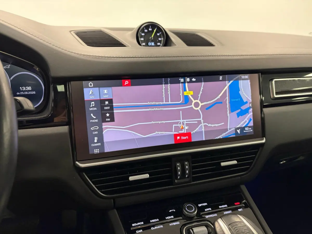 3.0 E-Hybrid*NL-Auto*NAP*Pano*Luchtvering*Head-Up*Trekhaak*Stoel airco