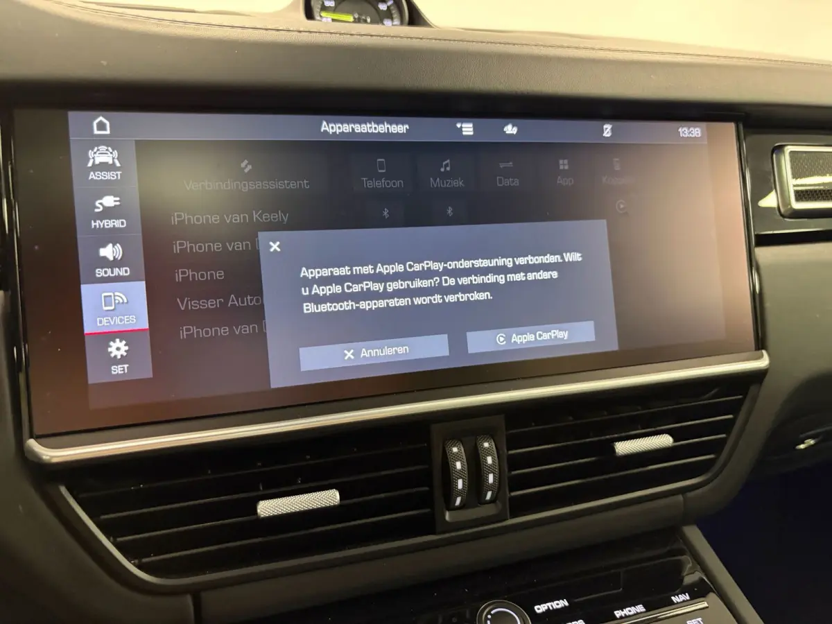 3.0 E-Hybrid*NL-Auto*NAP*Pano*Luchtvering*Head-Up*Trekhaak*Stoel airco