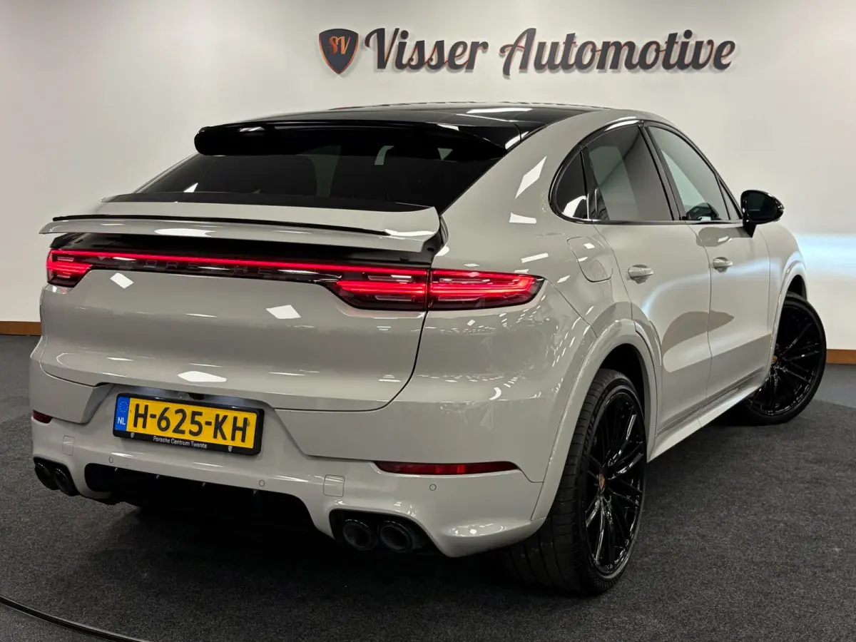 3.0 E-Hybrid*NL-Auto*NAP*Pano*Luchtvering*Head-Up*Trekhaak*Stoel airco