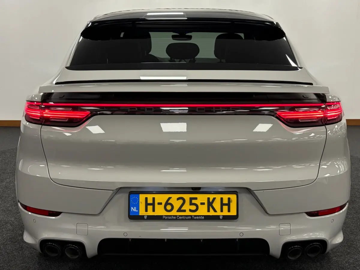 3.0 E-Hybrid*NL-Auto*NAP*Pano*Luchtvering*Head-Up*Trekhaak*Stoel airco