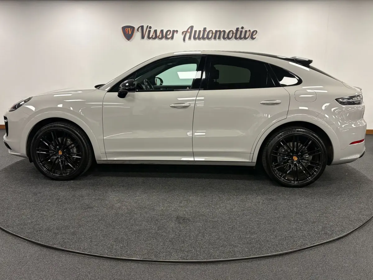 3.0 E-Hybrid*NL-Auto*NAP*Pano*Luchtvering*Head-Up*Trekhaak*Stoel airco