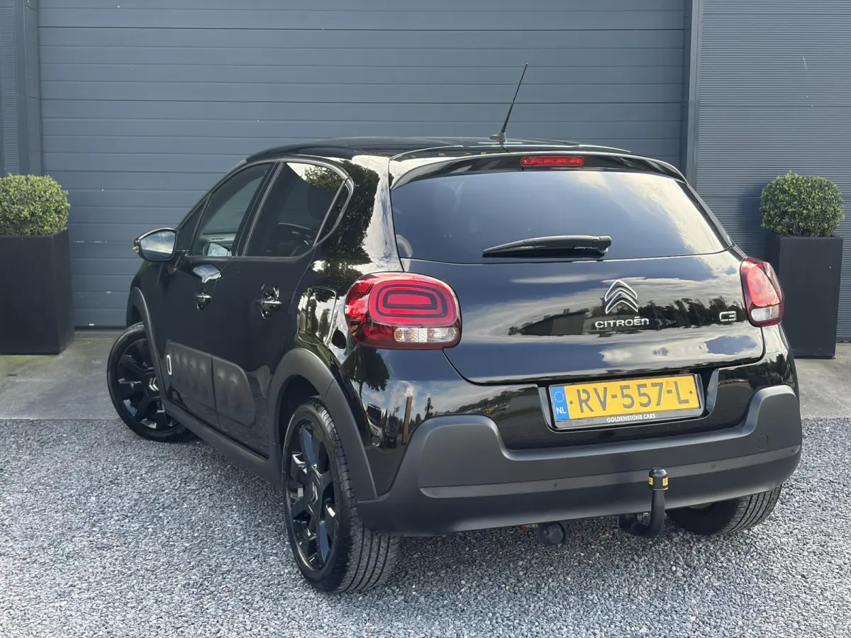 1.2 PureTech Shine ✓Dealer Onderhouden✓2e Eigenaar✓Carplay✓Camera✓Navi✓Clima✓Cruise✓Pdc V+A✓Keyless✓Halfleder✓Trekhaak✓Rijstrooksensor✓Dodehoeksensor✓17'' Lm velg