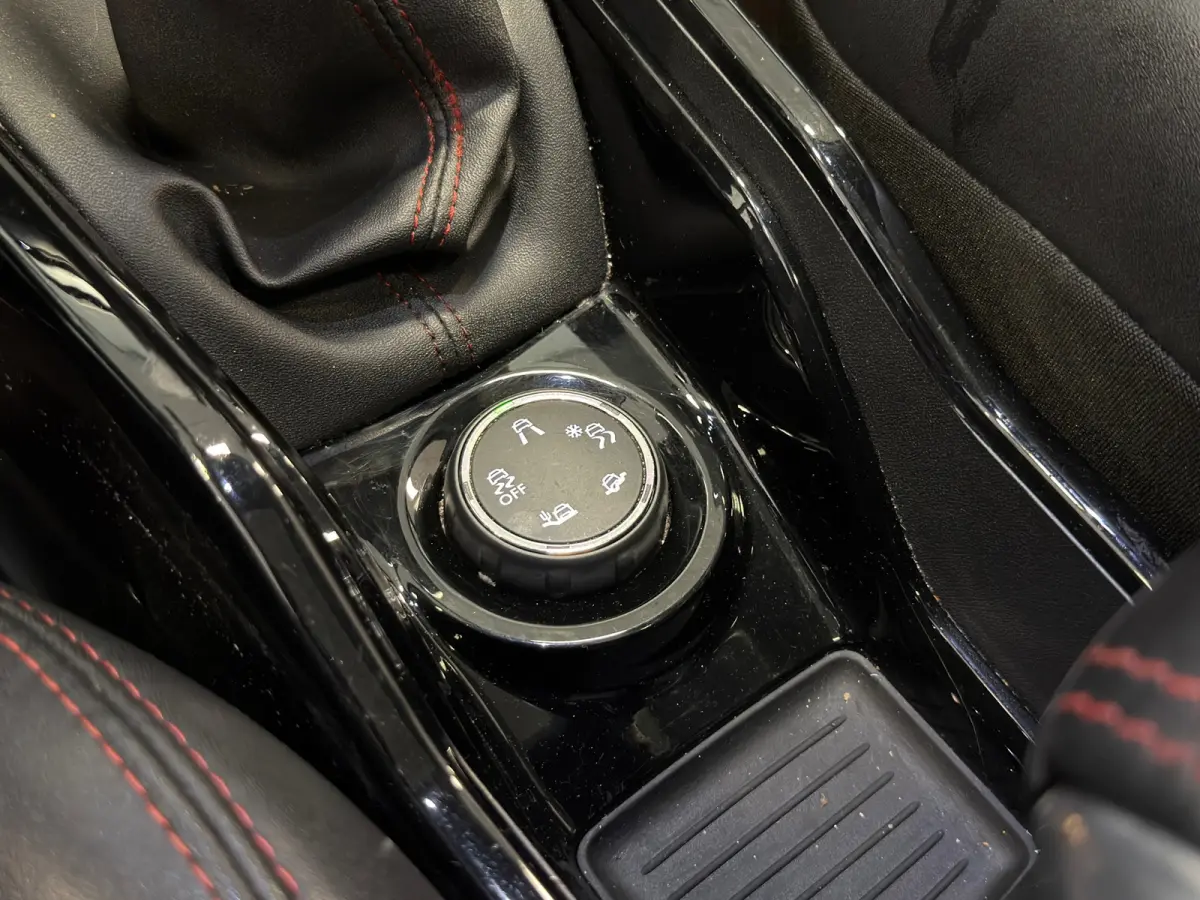 1.2 PureTech GT-Line|NAVI|CAMERA|PANORAMA|CRUISE