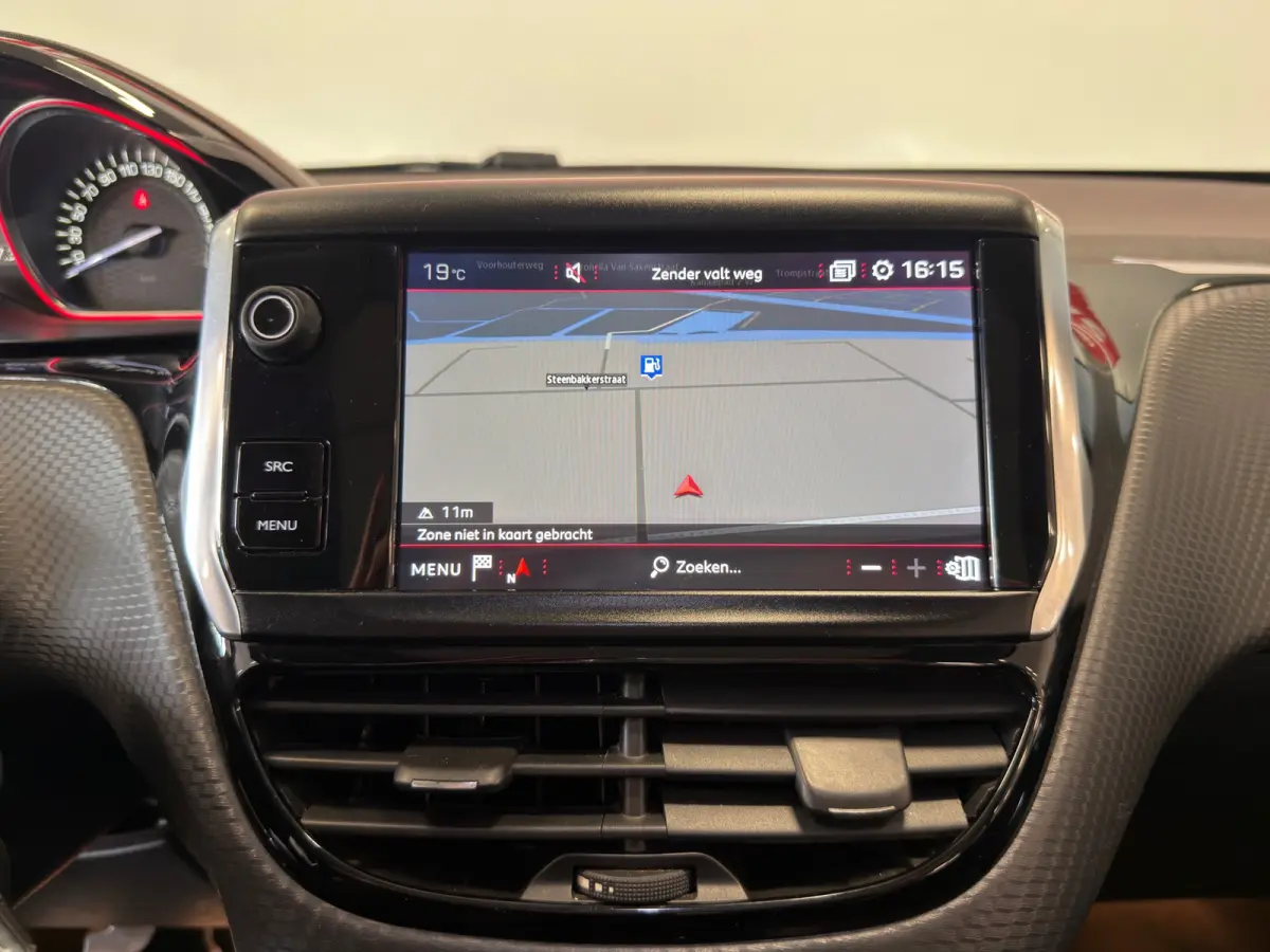 1.2 PureTech GT-Line|NAVI|CAMERA|PANORAMA|CRUISE