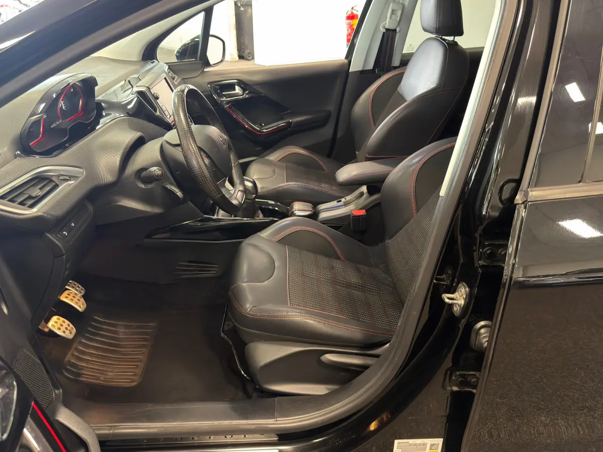 1.2 PureTech GT-Line|NAVI|CAMERA|PANORAMA|CRUISE