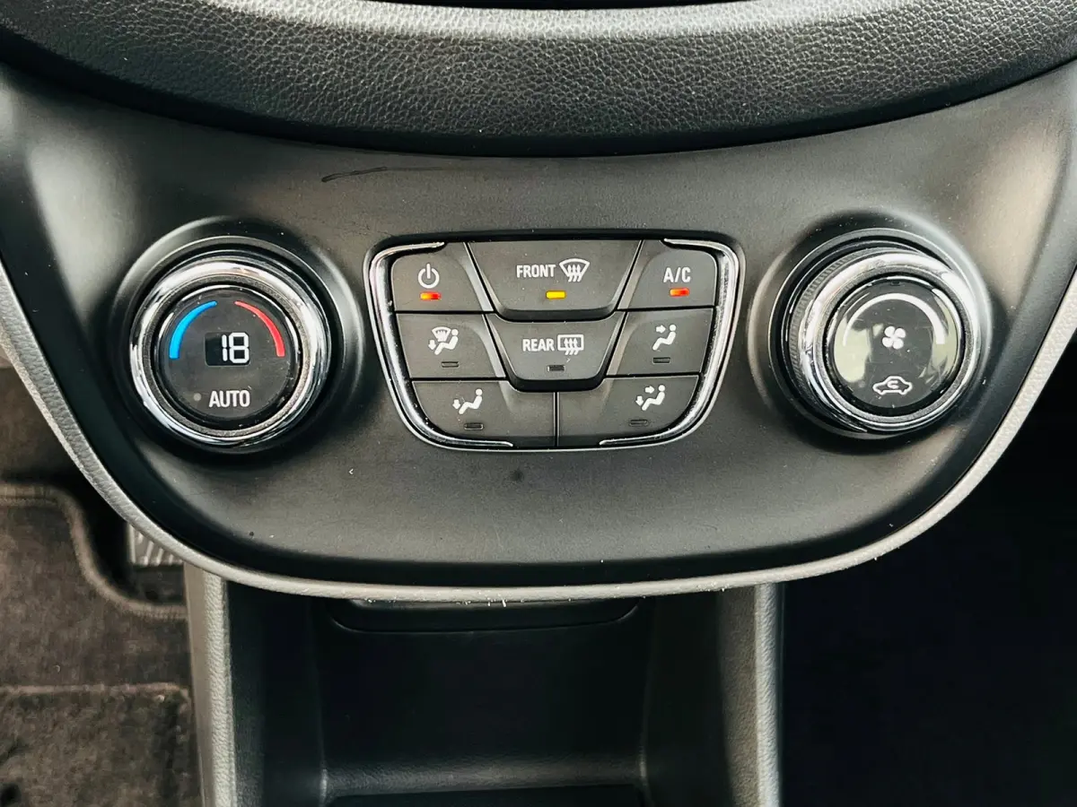 1.0 ecoFLEX Cosmo Cruise control | Airconditioning | Elektrische ramen