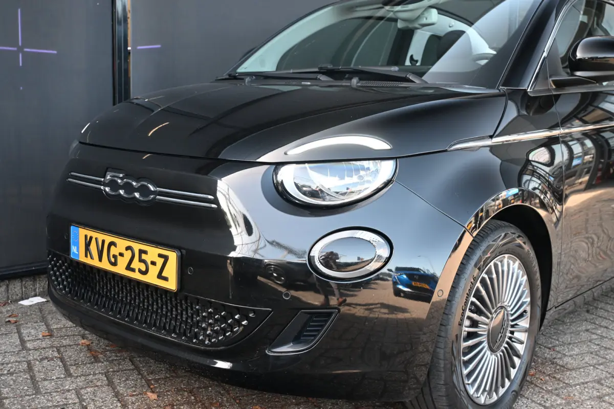 Icon 42 kWh 96,47%SOH! | Navi by App | Stoel verwarming | Cruise Control |Achteruitrijcamera | Airco | LMV 16" |