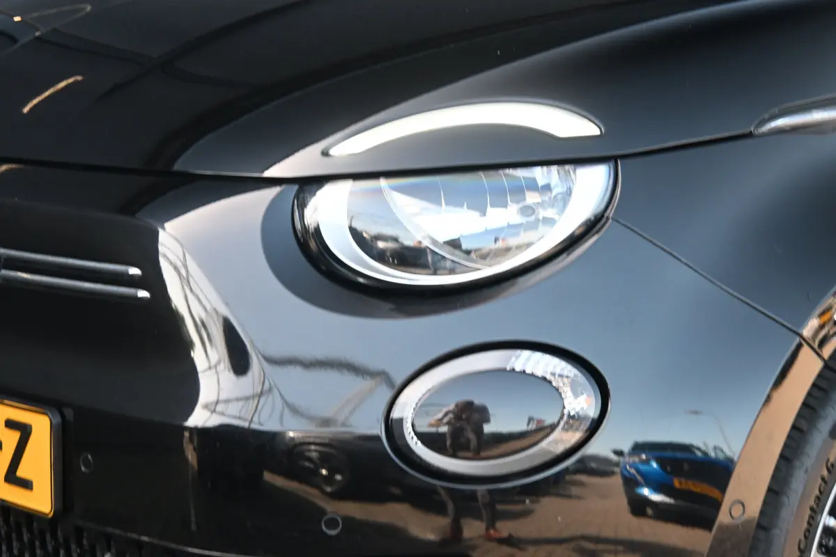 Icon 42 kWh 96,47%SOH! | Navi by App | Stoel verwarming | Cruise Control |Achteruitrijcamera | Airco | LMV 16" |