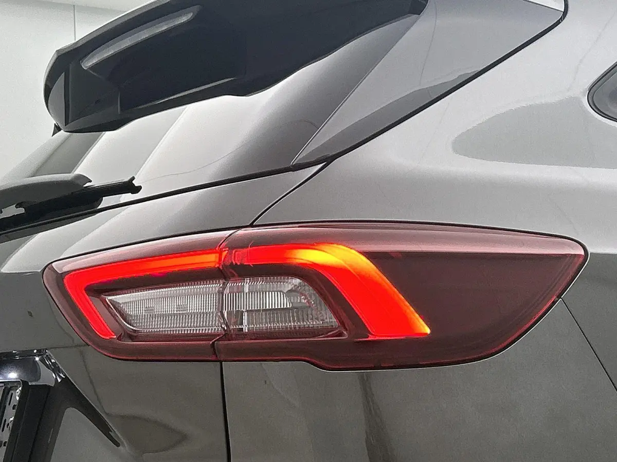 2.5 PHEV ST-Line X | €4.000 Korting | Trekhaak Elektr 2100 KG | All Season Banden