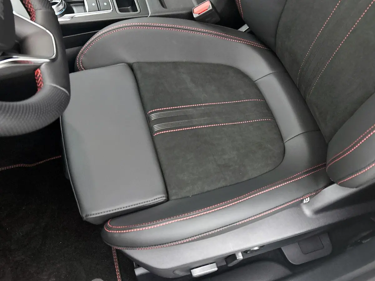 2.5 PHEV ST-Line X | €4.000 Korting | Trekhaak Elektr 2100 KG | All Season Banden