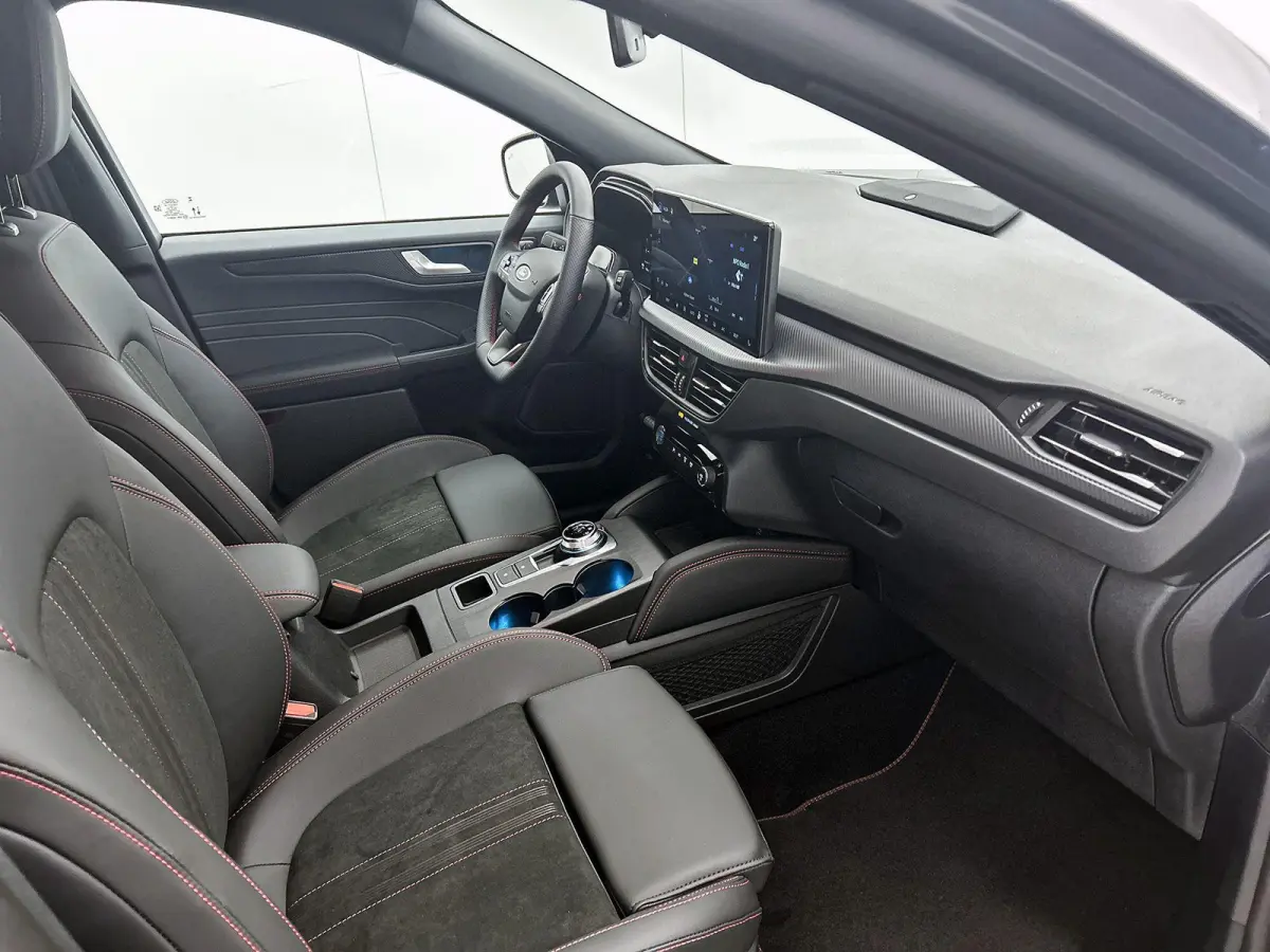 2.5 PHEV ST-Line X | €4.000 Korting | Trekhaak Elektr 2100 KG | All Season Banden