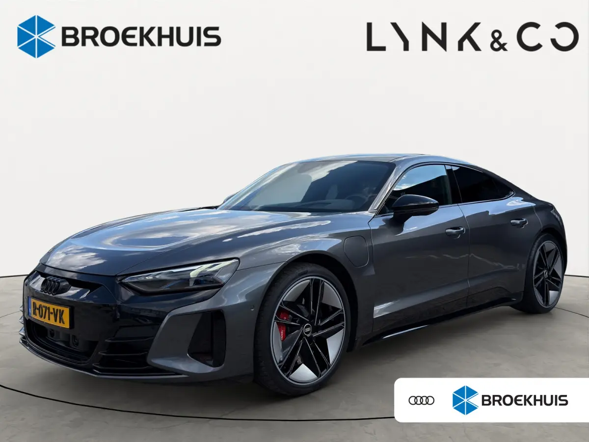 RS 93 kWh | Premium audio installatie | 360° Camera | Voorstoelen met massagefunctie en geventileerd|